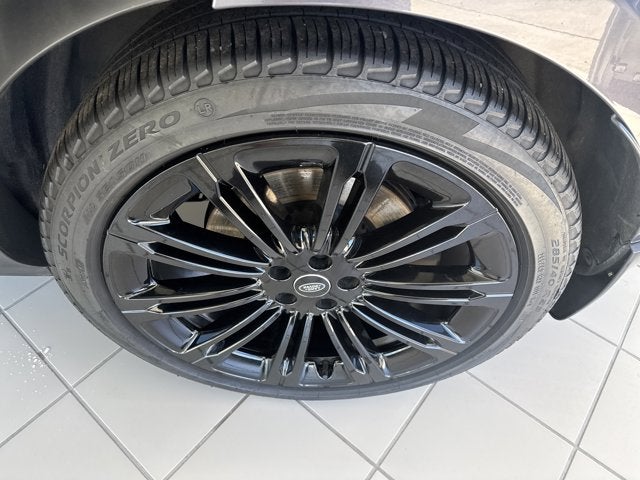 2024 Land Rover Range Rover SE