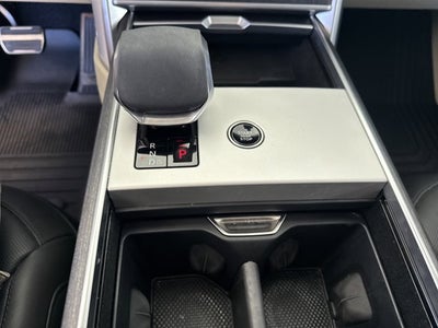 2024 Land Rover Range Rover SE