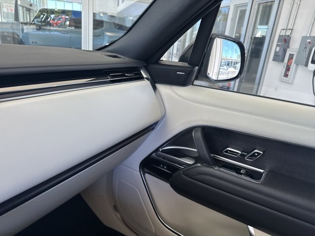2024 Land Rover Range Rover SE
