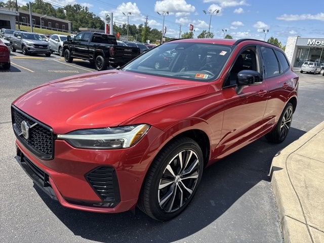 2023 Volvo XC60 Ultimate Dark Theme