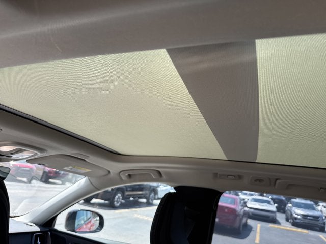 2023 Volvo XC60 Ultimate Dark Theme