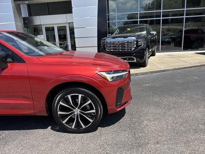 2023 Volvo XC60 Ultimate Dark Theme