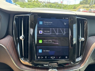 2023 Volvo XC60 Ultimate Dark Theme