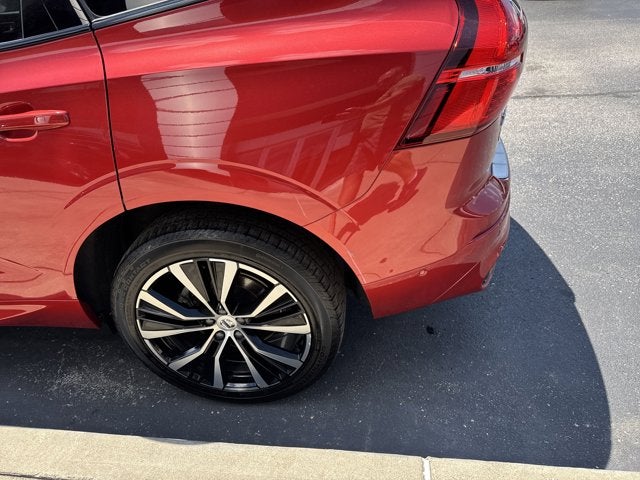 2023 Volvo XC60 Ultimate Dark Theme